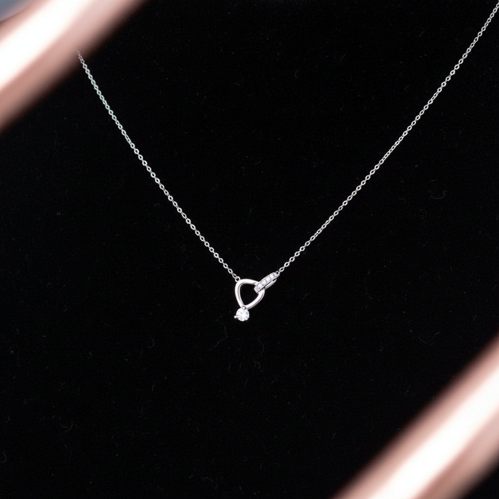 Collier Pendentif Alliance et Solitaire Entrelacés — Argent 925 et Oxydes de Zirconium, vue 3