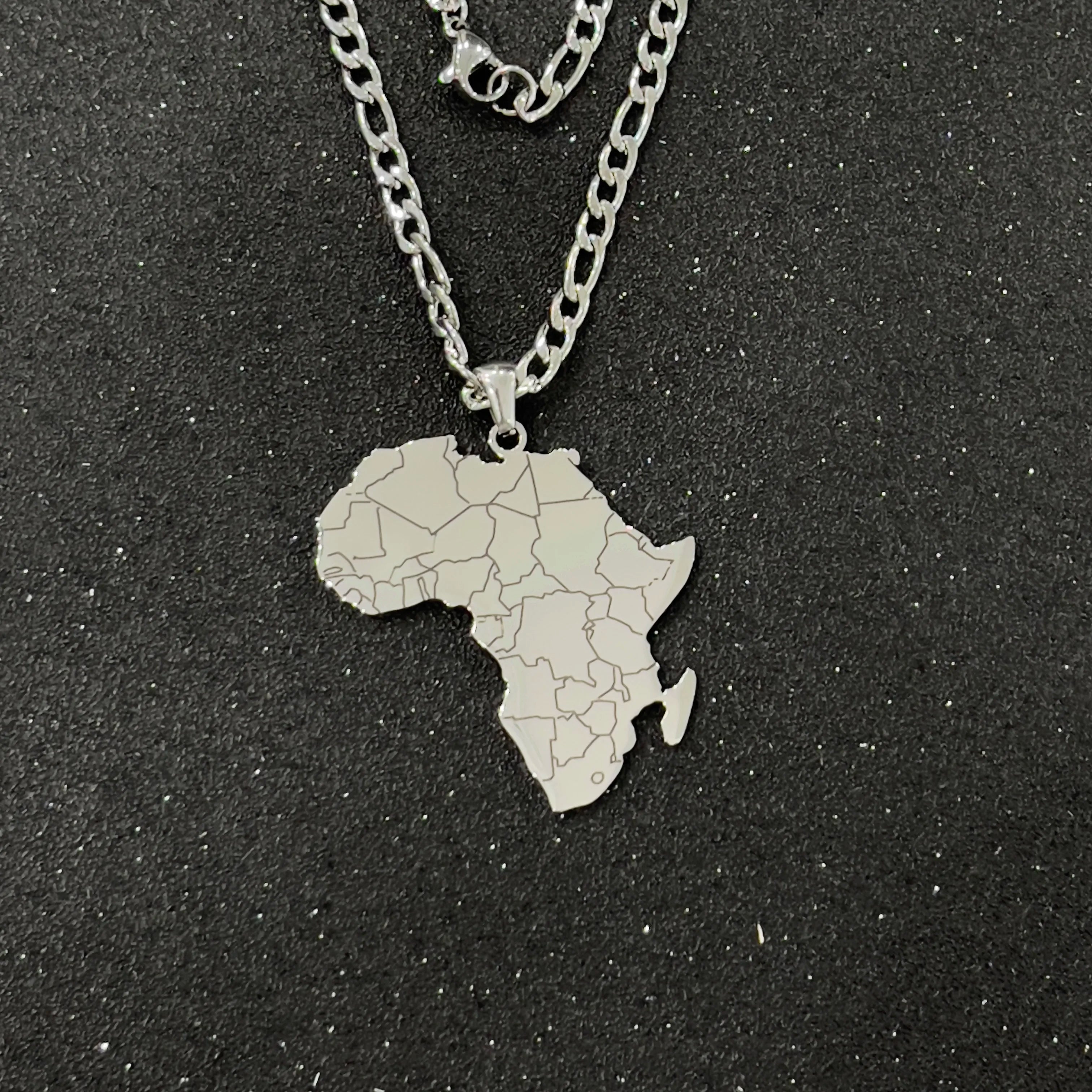 Drop Shipping Factory Customized Africa Map Countries Map Necklace for Hot Sale
