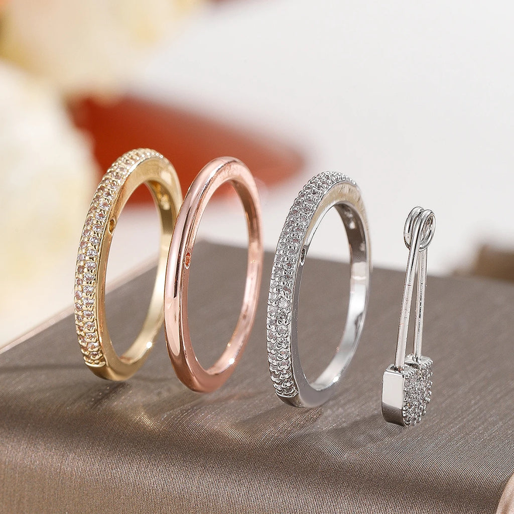 A Three-Ring Stacked Paper Clip Ring, Copper Imitation Faded, Fashionable And Simple For Women To Wear