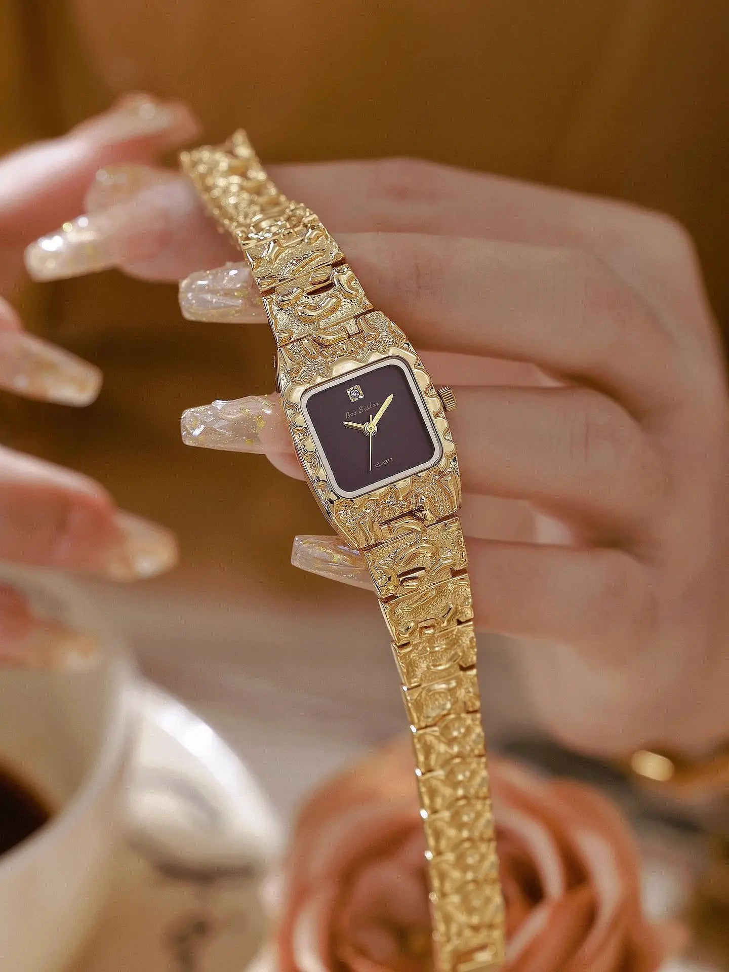 Montres carrées Vintage pour femmes, Bracelet doré, Quartz, coq à main, luxe de styliste, petite montre en or, cadeaux