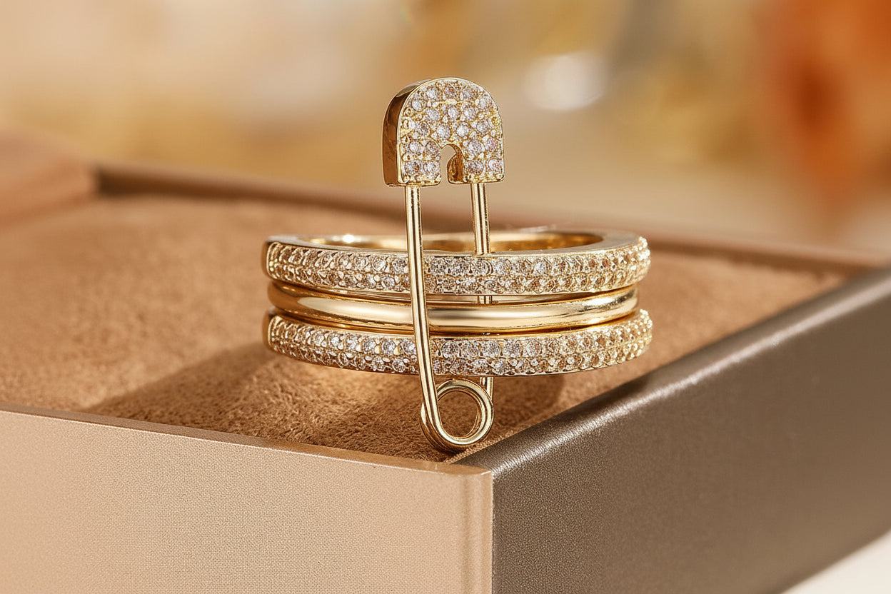 A Three-Ring Stacked Paper Clip Ring, Copper Imitation Faded, Fashionable And Simple For Women To Wear