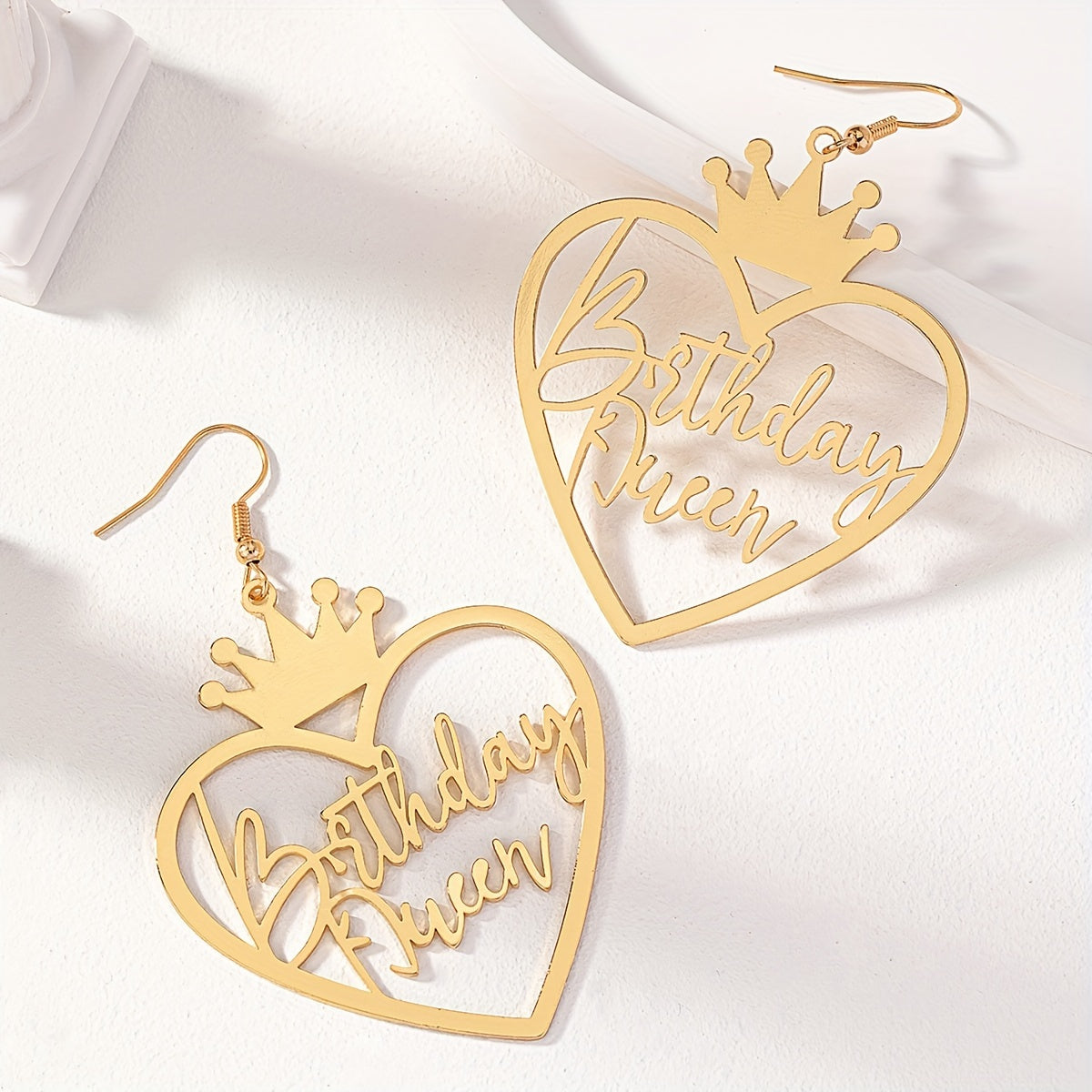 Hollow Golden Heart Birthday Queen Design Dangle Earrings Elegant Simple Style Iron Jewelry Birthday Gift For Friends