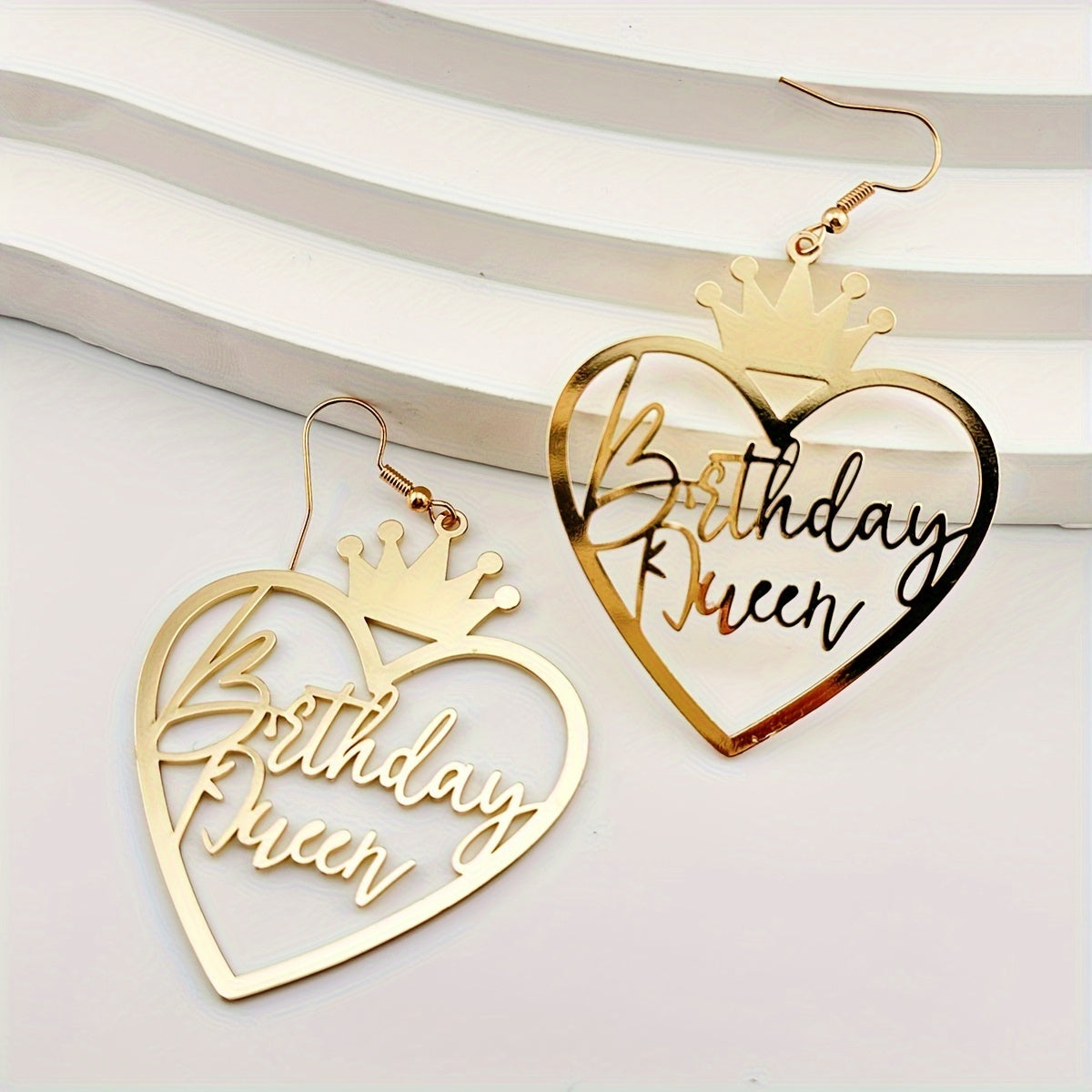 Hollow Golden Heart Birthday Queen Design Dangle Earrings Elegant Simple Style Iron Jewelry Birthday Gift For Friends